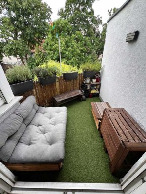 Wiesbaden-Bierstadt: Helle DG-Wohnung im 6-Familienhaus