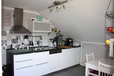 Charmante 3-Zimmer-Dachgeschosswohnung mit malerischer Aussicht & moderner Ausstattung