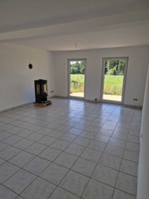 2-Zimmer-Wohnung mit Balkon und Einbauküche in Dargow
