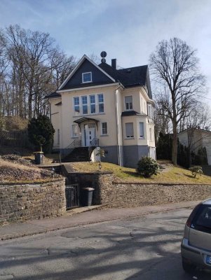 Einliegerwohnung in einer Stadtvilla in Uni-Nähe.