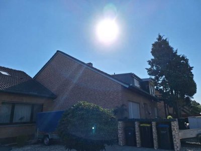 Bergheim, DG Wohnung mit Stellplatz, Terrasse 80 m², und eine Souterrain Wohnung mit Terrasse und St