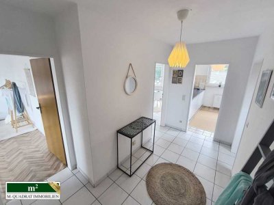 Frisch eingetroffen - Geräumige 2-Zimmer-Dachgeschoss-Wohnung mit Balkon in Lintorf...