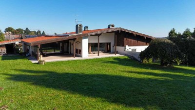 Großzügiges Anwesen mit Indoorpool, traumhaftem Bergblick & vielen Möglichkeiten