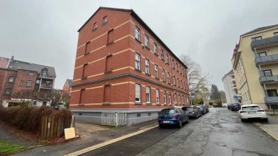 3-Zi.-Dachgeschoss-Whg. mit neuer Einbauküche und Stellplatz