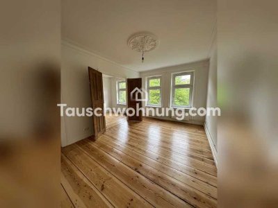 Tauschwohnung: Altbauwohnung direkt am Hafen