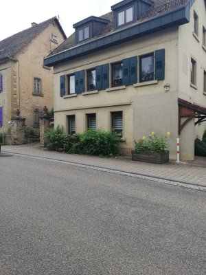 Freistehendes 1 Fam. Haus mit großem Garten und Ladengeschäft in Berwangen