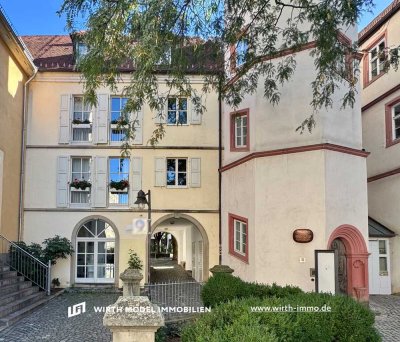 Einzigartiges Einfamilienhaus in ruhiger innerstädtischer Lage | Baujahr 1990