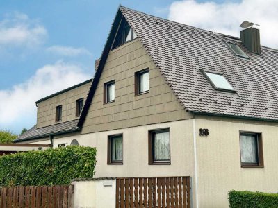 Charmante gepflegte Doppelhaushälfte mit großzügigem Garten in Augsburg-Bärenkeller