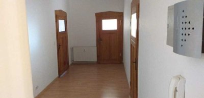 SCHÖNE 3-RAUM-WOHNUNG IN LOSSA/FINNE ZU VERMIETEN!
