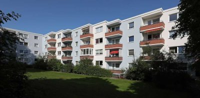 3-Zimmer-Wohnung mit Balkon in schöner Lage // 2.OG links