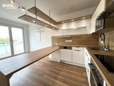 attraktive 4 Zimmer-Wohnung mit 2 Balkonen und Blick ins Grüne