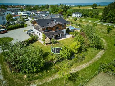 Stilvolles Einfamilienhaus in ökologischer Holzbauweise – ein Wohntraum