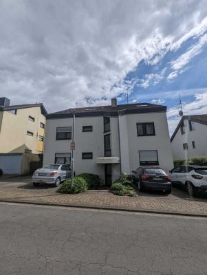 Attraktive 2 Raum-DG-Wohnung in Dillingen/Saar