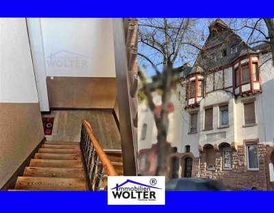 *** 4 Familienhaus in zentraler Lage - voll vermietet ***