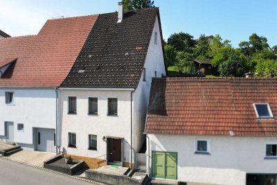 Für junge Pärchen oder als Ferienhaus ... charmantes Wohnhaus • hübscher Garten