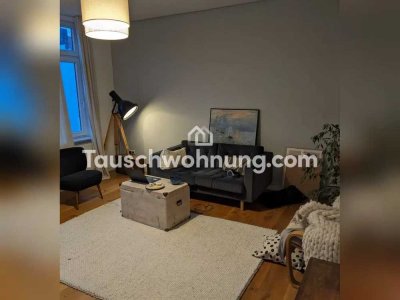 Tauschwohnung: Tolle 4,5 / 5 Zimmer Wohnung, hohe Decken, Holzboden, Balkon