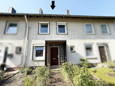Zwangsversteigerung - provisionsfrei: Reihenmittelhaus in Langenhagen