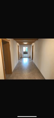 Renovierte 3-Zimmer Altbauwohnung mit 2 Balkonen