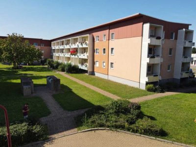 3-Raumwohnung mit Balkon - Erstbezug nach Sanierung