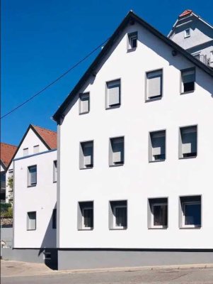 Schöne vollmöblierte 2-Zimmer-Wohnung in Leonberg nahe Stuttgart