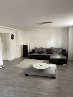 Stilvolle, geräumige und sanierte 2-Zimmer-Wohnung in Mühlheim am Main