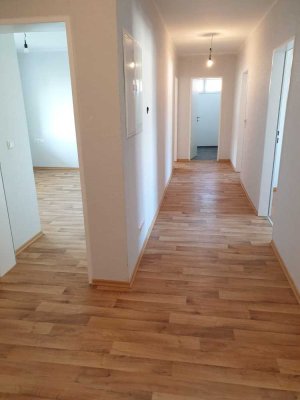 4-Zimmer-Wohnung mit Balkon in zentraler Lage von Laupheim