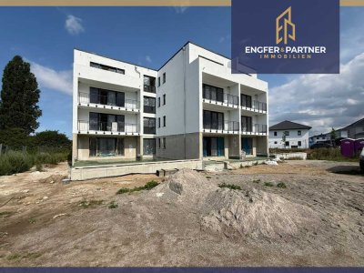 Hochwertige Neubau-Mietwohnung mit 3 Zimmern, Tiefgaragenstellplatz, Fahrstuhl und Terrasse!