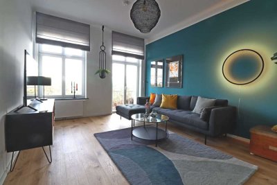 Möblierte Altbauwohnung mit großem Balkon - Komplett Kernsaniert - im Trendviertel Bilk