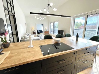 Ankommen & Aufatmen: Möbliertes Penthouse mit Hafenflair und Komfort auf höchstem Niveau