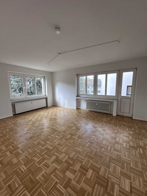 Großzügige 4-Zimmer Wohnung mit 2 Balkonen und viel Gestaltungspielraum