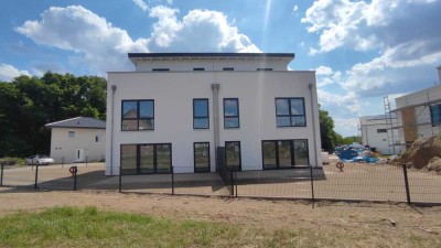 Luxuriöse 5-Zimmer Doppelhaushälfte im Rousseaupark