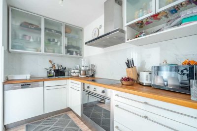 *Provisionsfrei* Moderne 3,5-Zimmerwohnung mit zwei Balkonen und Stellplätzen in ruhiger Lage