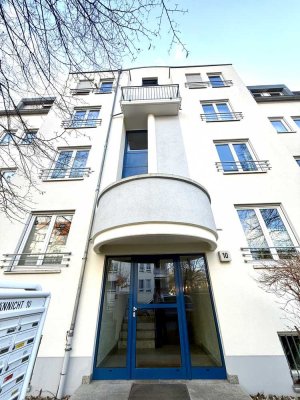 Charmante Dachgeschosswohnung mit Blick über die Dächer Dresdens