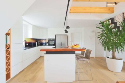 Ein Zuhause auf höchstem Niveau! 250 m² Luxus-Maisonette mit SW-Dachterrasse, Ausblick u. v. m.!
