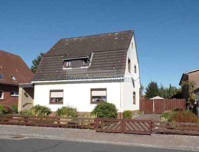 Einfamilienhaus mit großen Garten - viel Platz für Spiel, Spaß und Hobby