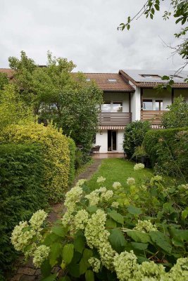 Hübsches Reihenmittelhaus (Erbpacht) in ruhiger Lage in Lohhof
