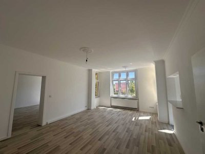 Moderne 2,5-Zimmer-im Erstbezug mit Balkon – ca. 74 m²