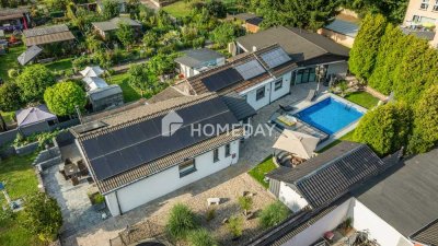 Zwei exklusive Einfamilienhäuser mit Pool, Sauna und außergewöhnlicher Ausstattung