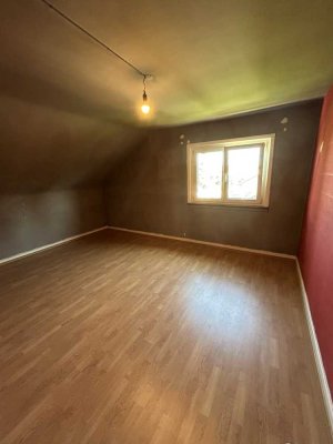 Großzügige 3-Zimmer-Wohnung mit viel Potenzial - gestalten Sie Ihr neues Heim nach Ihrer Vorstellung