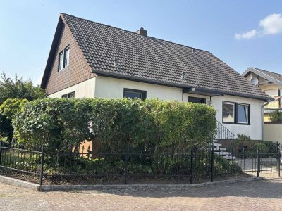 ***Ihr neues Zuhause - Platz für die ganze Familie inklusive großem Grundstück***