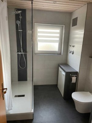 Ansprechende 4-Zimmer-Maisonette-Wohnung mit geh. Innenausstattung mit EBK