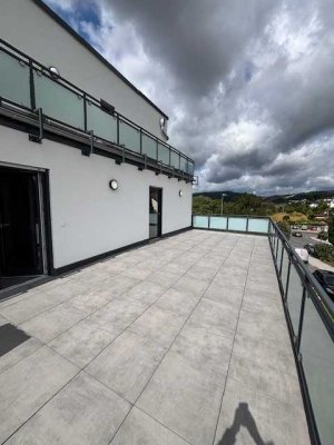 Seniorengerechte und barrierefreie  3-Raum-Wohnung mit großer Dachterrasse in Mayen