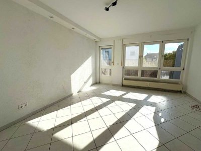 Tolle Lage in Neckarsulm - eine helle einzigartige 2,5 Zimmerwohnung wartet auf Sie....