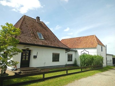 Hier trifft Zuhause auf Ideenwerkstatt – Wohnhaus mit Wellnessbad und besonderem Flair