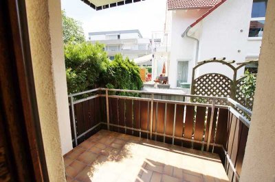 Charmante, sonnige 1 Zimmerwohnung mit Balkon in optimaler Lage