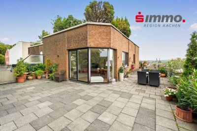 Über den Dächern von Aachen. Bezugsfreie, barrierefreie 3-Zimmerwohnung mit Stellplatz in AC-Mitte