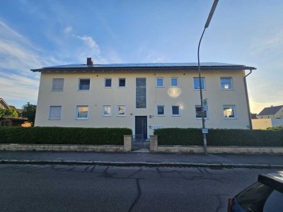 Ansprechende 3-Zimmer-Erdgeschosswohnung mit Terrasse und EBK in Schrobenhausen