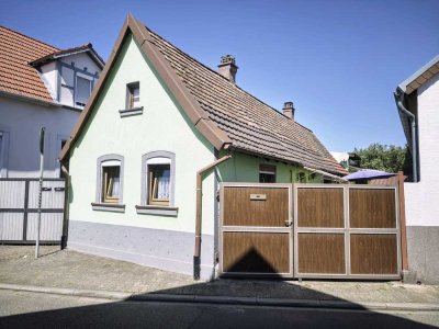 - Haus für Handwerker mit Garten und Hof in Haßloch -