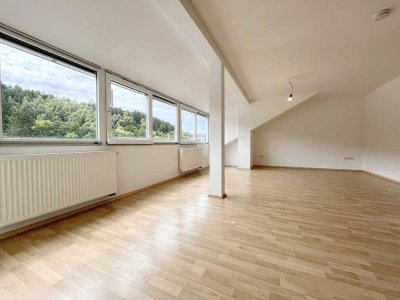 Sofort verfügbar!  Großzügige 4- Zimmer Wohnung in Kronach!
