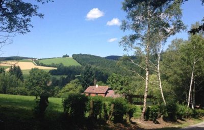 LANDHAUSVILLA mit Pool in Grünruhelage - 7 Zimmer